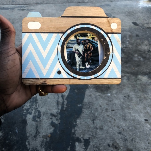 Picture frames and keychains - Picture 8 of 15